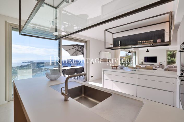 Image No.13-6 Bed House for sale