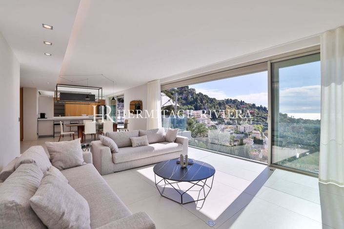 Image No.9-6 Bed House for sale