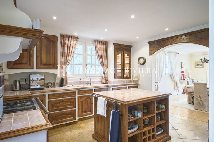 Image No.16-6 Bed House for sale