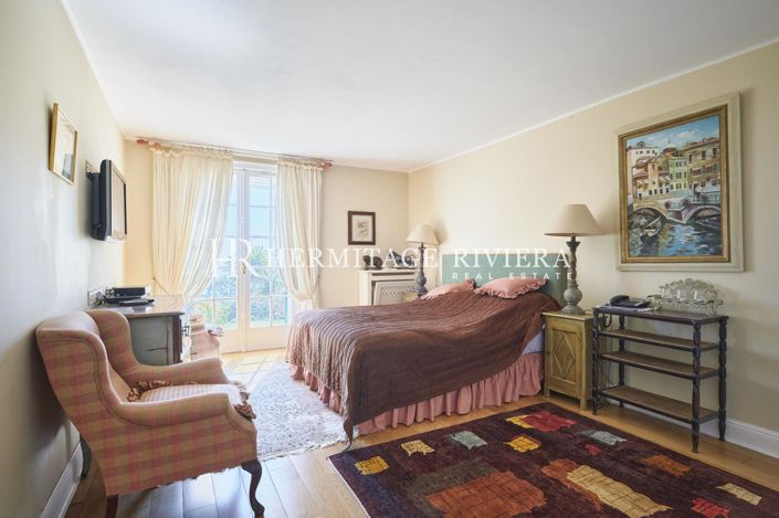 Image No.20-6 Bed House for sale