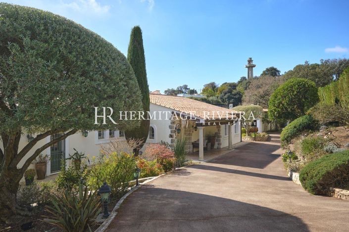 Image No.26-6 Bed House for sale