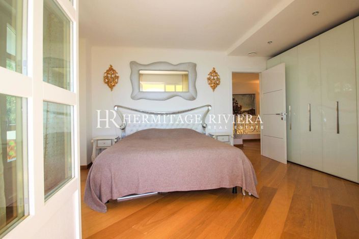 Image No.10-4 Bed House for sale