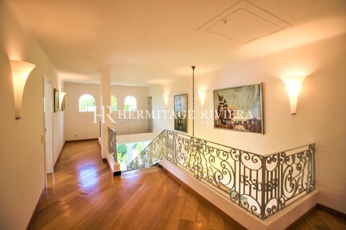 Image No.7-4 Bed House for sale