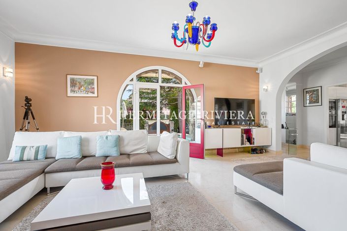 Image No.10-7 Bed House for sale