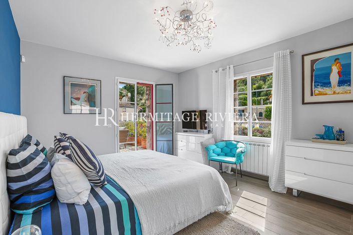 Image No.19-7 Bed House for sale