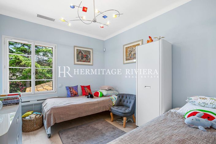 Image No.21-7 Bed House for sale