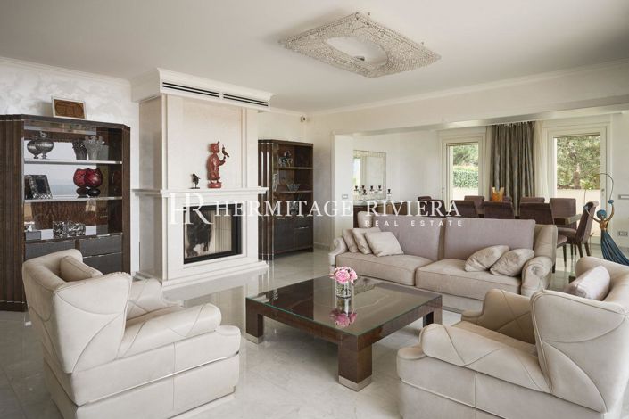 Image No.13-8 Bed House for sale