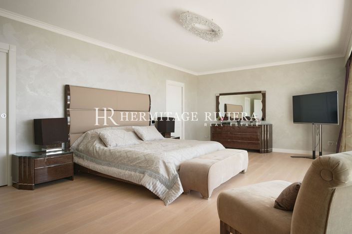 Image No.20-8 Bed House for sale