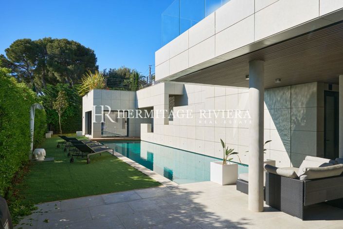 Image No.30-4 Bed House for sale