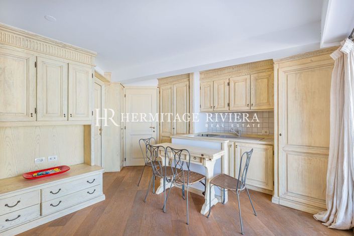 Image No.20-5 Bed Apartment for sale