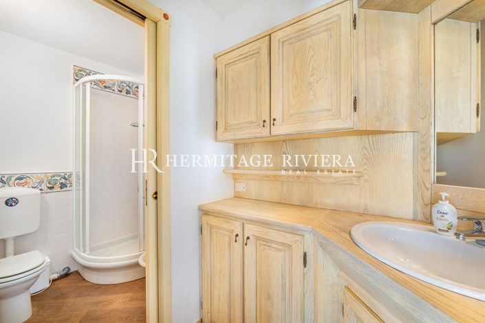 Image No.21-5 Bed Apartment for sale