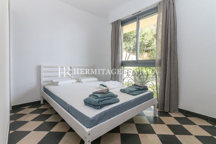 Image No.20-3 Bed Apartment for sale