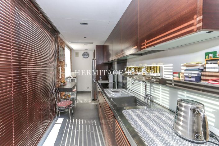 Image No.10-3 Bed House for sale