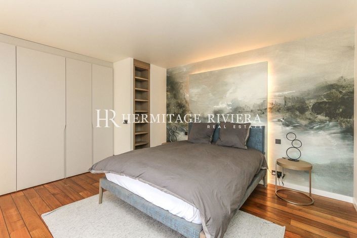 Image No.25-5 Bed Property for sale