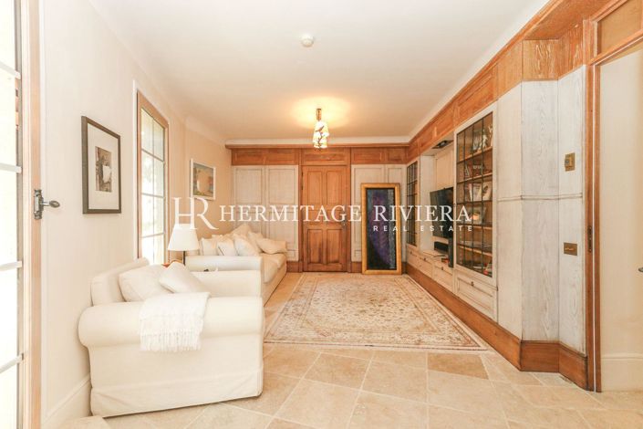 Image No.15-4 Bed House for sale