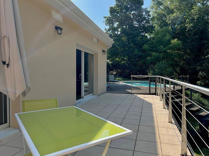 Image No.16-4 Bed House for sale