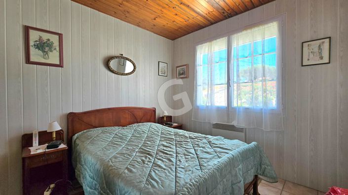 Image No.7-5 Bed House for sale