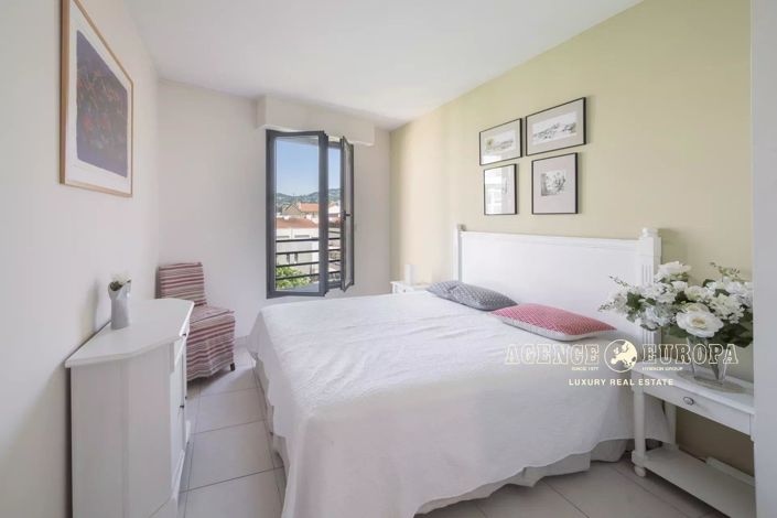 Image No.6-3 Bed Apartment for sale