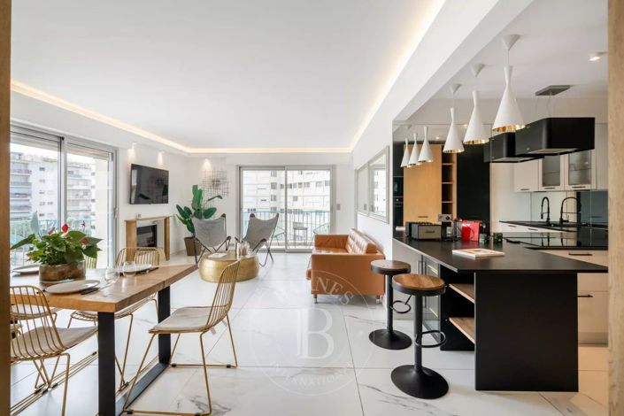 Image No.3-3 Bed Apartment for sale