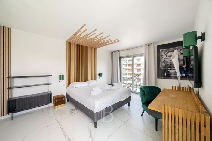 Image No.6-3 Bed Apartment for sale