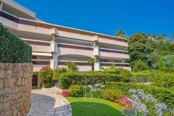 Image No.19-4 Bed Apartment for sale