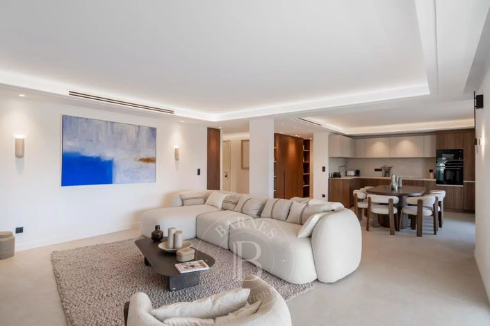 Image No.3-4 Bed Apartment for sale