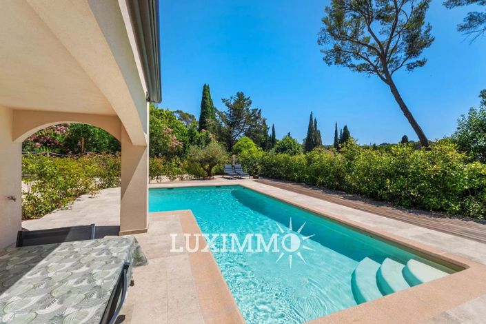 Image No.13-5 Bed House for sale