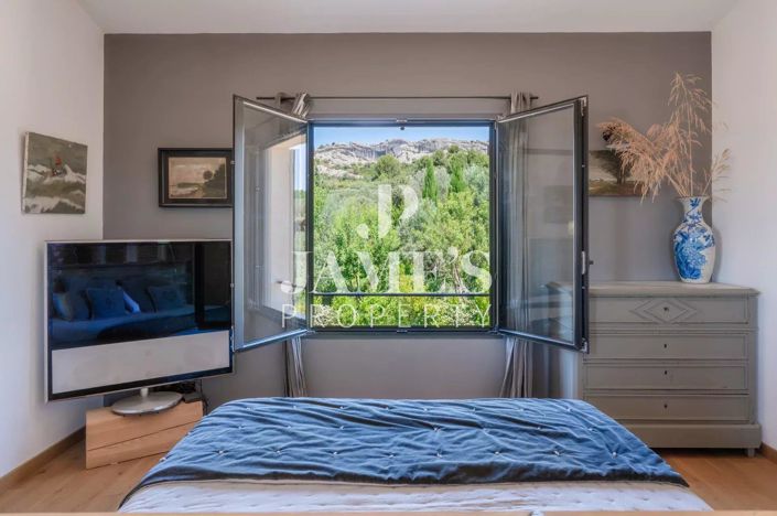 Image No.14-4 Bed House for sale