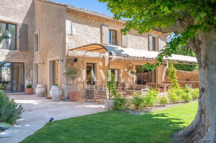 Image No.1-6 Bed House for sale