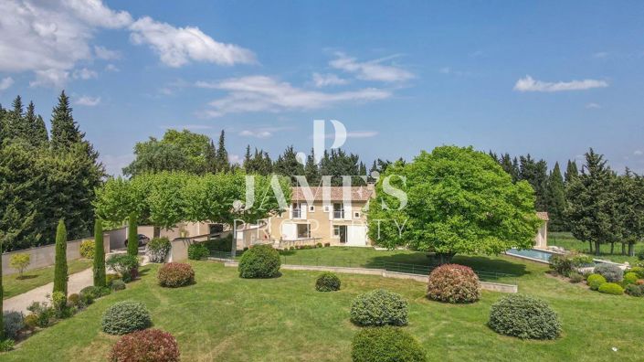 Image No.2-4 Bed House for sale