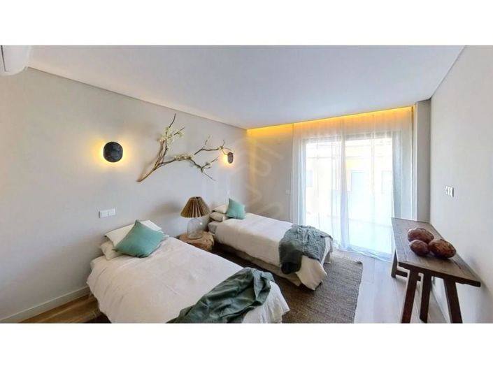 Image No.16-4 Bed Apartment for sale