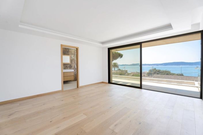 Image No.14-4 Bed House for sale