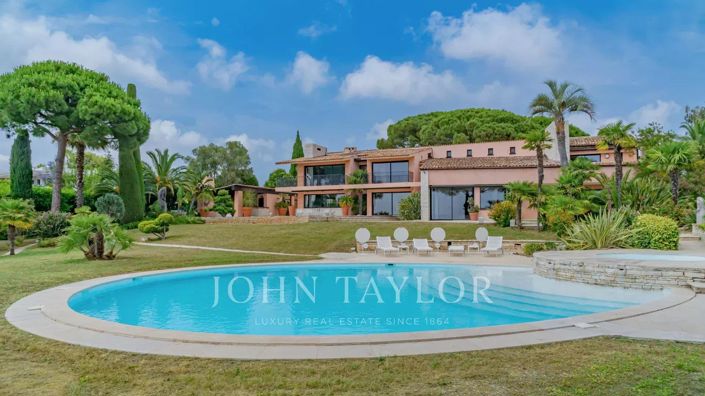 Image No.2-4 Bed House for sale