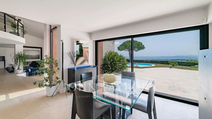 Image No.7-4 Bed House for sale