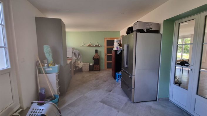 Image No.29-7 Bed Property for sale