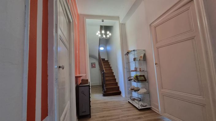 Image No.35-7 Bed Property for sale