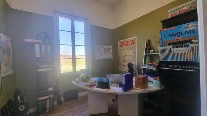 Image No.37-7 Bed Property for sale