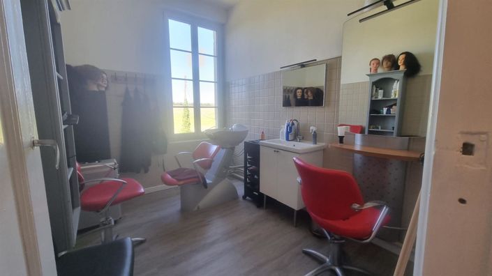 Image No.38-7 Bed Property for sale