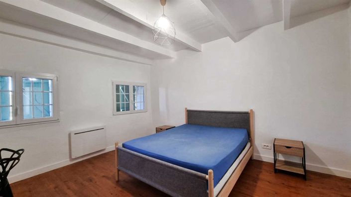 Image No.55-7 Bed Property for sale