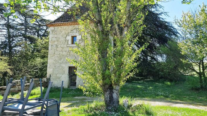 Image No.59-7 Bed Property for sale