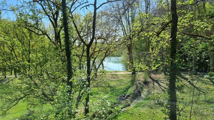 Image No.69-7 Bed Property for sale