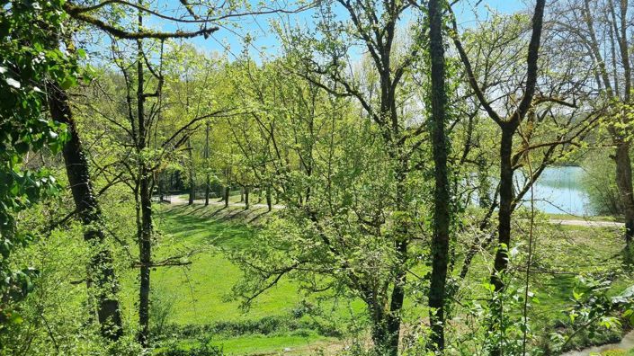 Image No.71-7 Bed Property for sale