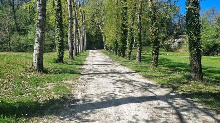 Image No.79-7 Bed Property for sale