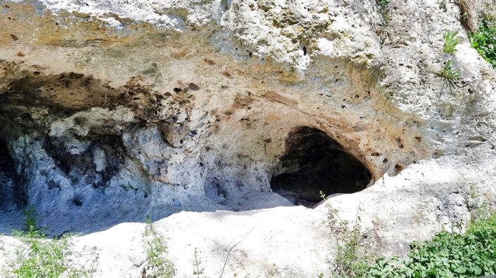 Image No.80-7 Bed Property for sale