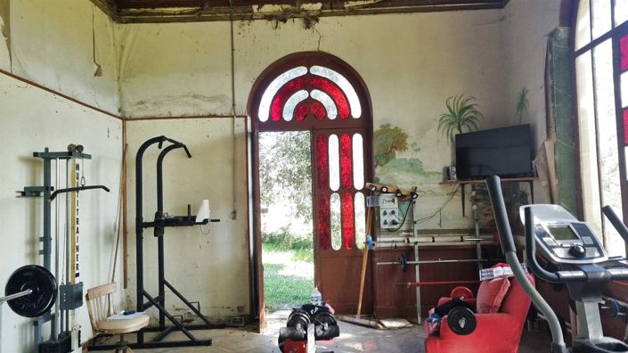 Image No.81-7 Bed Property for sale