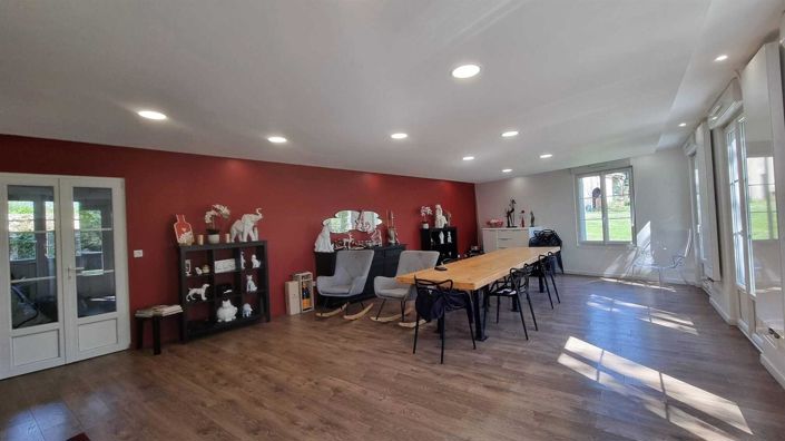 Image No.9-7 Bed Property for sale