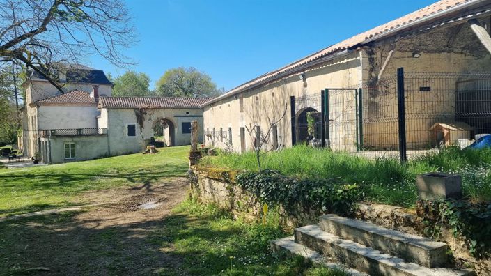 Image No.93-7 Bed Property for sale