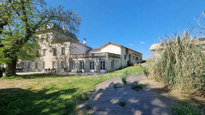 Image No.95-7 Bed Property for sale