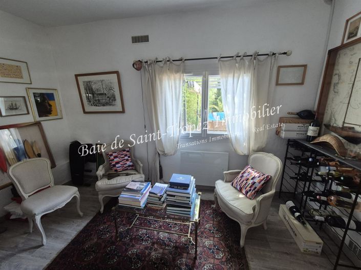 Image No.11-4 Bed House for sale