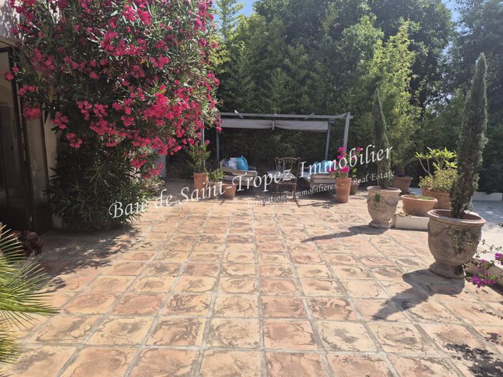 Image No.15-4 Bed House for sale